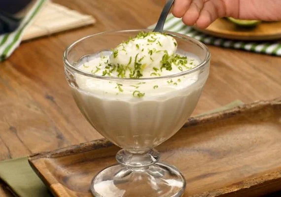 Mousse de limão rápido